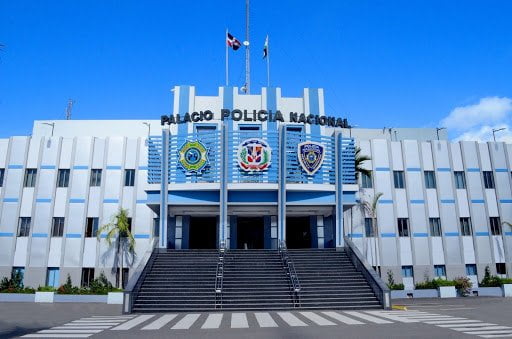 Varios detenidos vinculados al robo de un camión de valores en un centro comercial