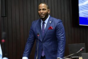 El Diputado Edwin Mejía defiende gestión de Danilo Medina