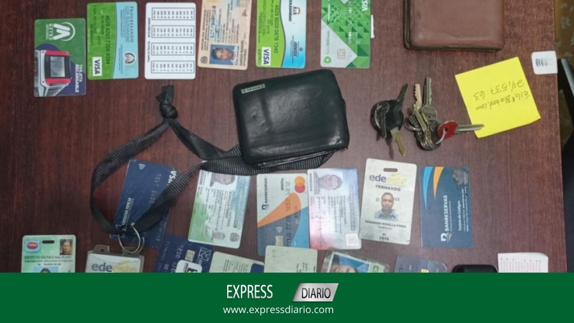PN detiene a tres personas con 504 tarjetas del Programa Supérate PN detiene a tres personas con 504 tarjetas del Programa Supérate