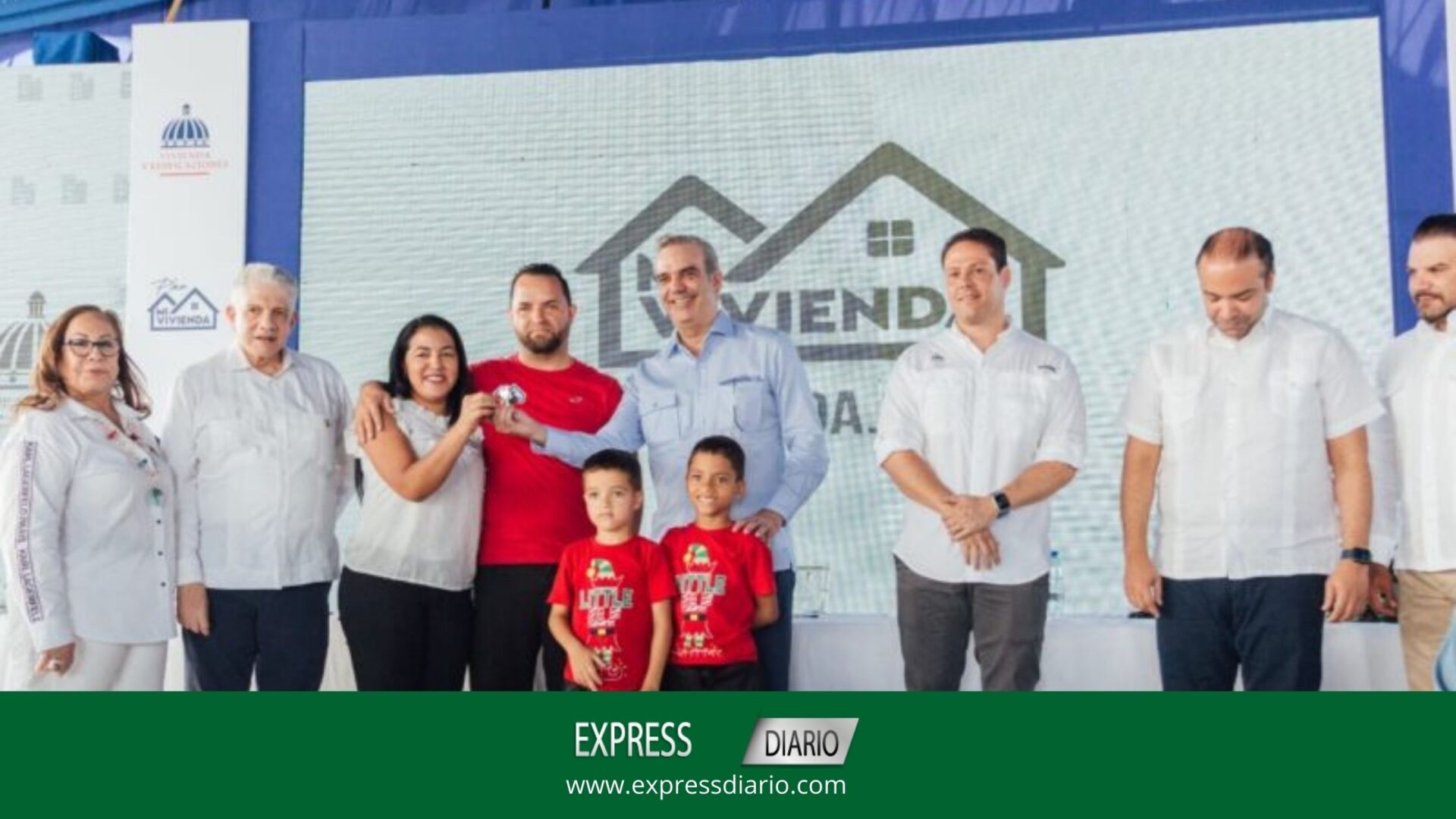 Entrega de los primeros departamentos del programa "Mi Vivienda" Los Salados por parte del Presidente Abinader y el Ministro Bonilla en Ciudad Corazón Entrega de los primeros departamentos del programa "Mi Vivienda" Los Salados por parte del Presidente Abinader y el Ministro Bonilla en Ciudad Corazón