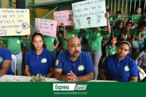 Niños cienfuegueros en Santiago por dejar la escuela para ir a trabajar