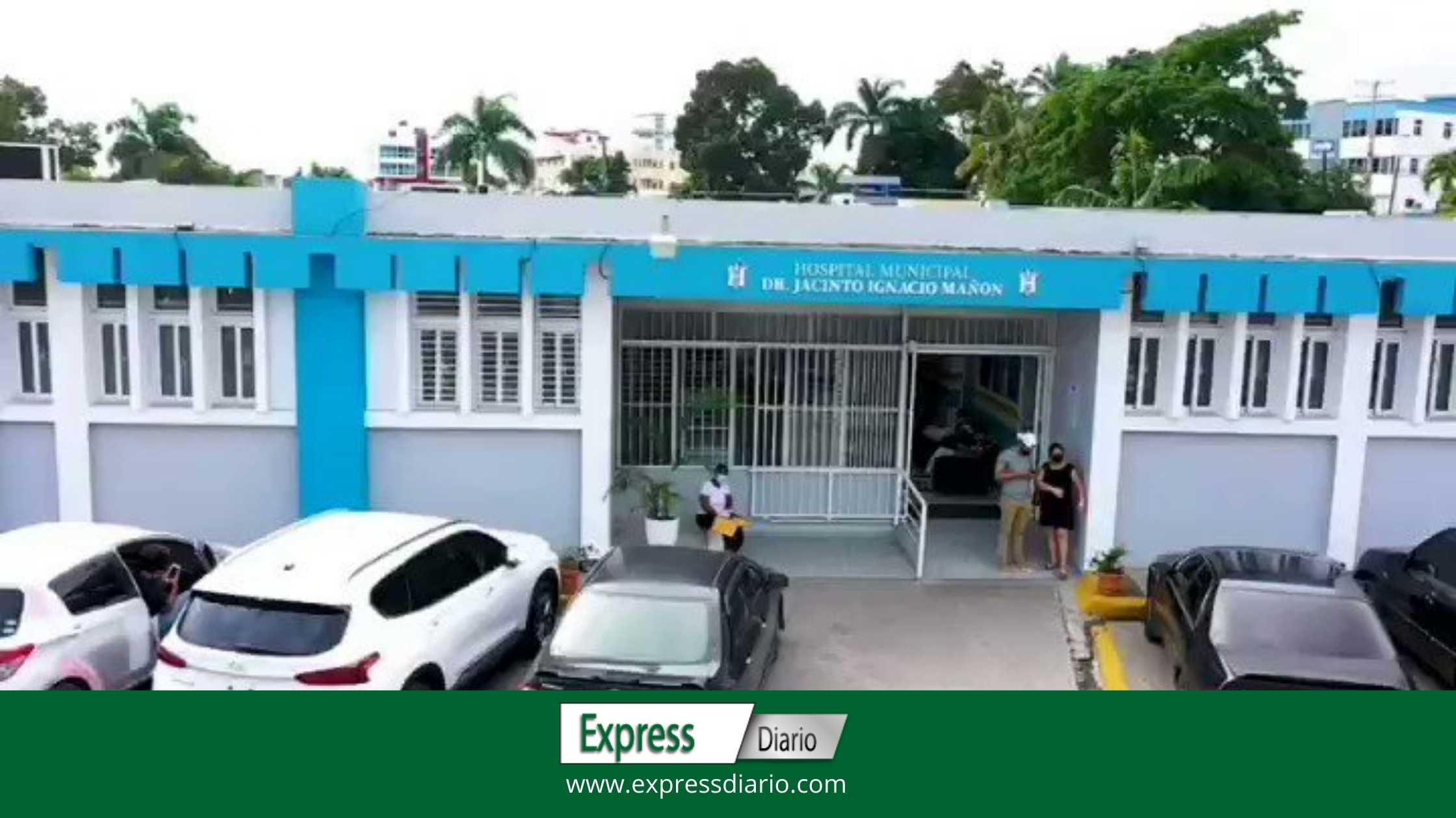 El director del Hospital Jacinto Mañón asegura que están atendiendo pacientes en el centro El director del Hospital Jacinto Mañón asegura que están atendiendo pacientes en el centro