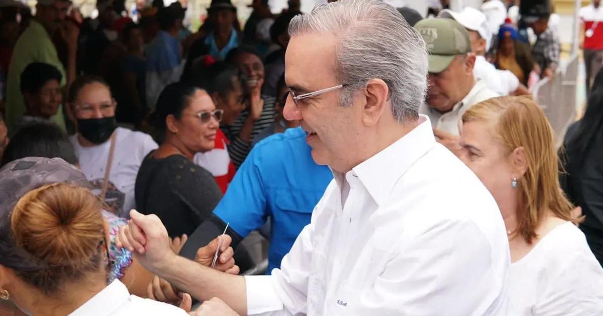 Presidente ordena reconstrucción de Villa Hermosa en La Romana Presidente ordena reconstrucción de Villa Hermosa en La Romana