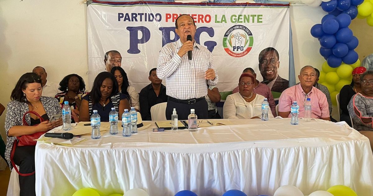 Antonio Marte juramenta estructura de APD en Higüey