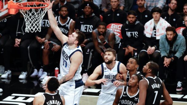 Brillan Doncic y Curry;  los Nets siguen golpeando la pared