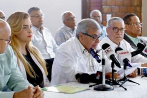 Colegio Médico hacer saber desafiliación masiva de ARS Universal
