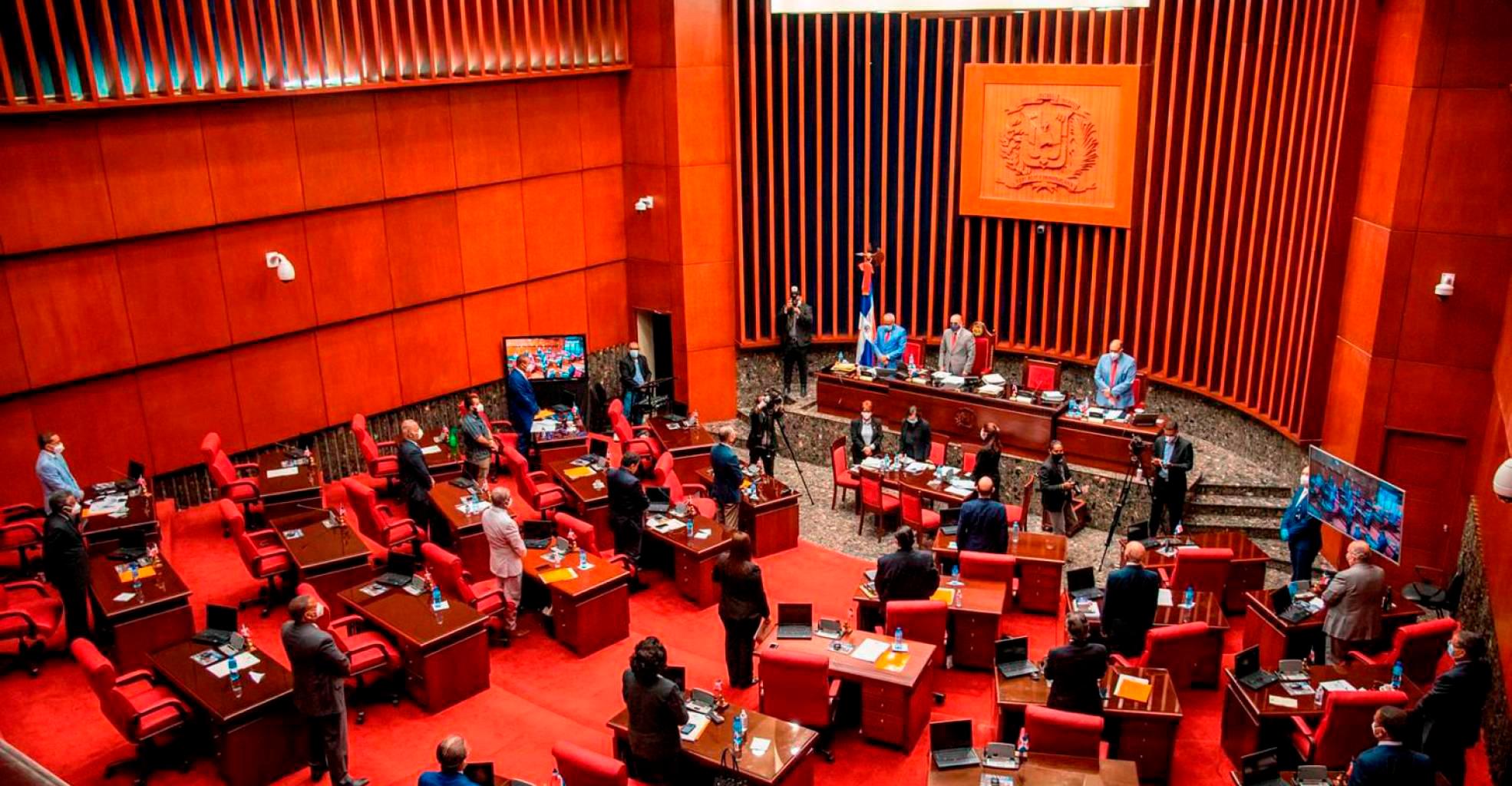 David Sosa pide a senadores hacer ir a la zona fronteriza para supervisar construcción del muro