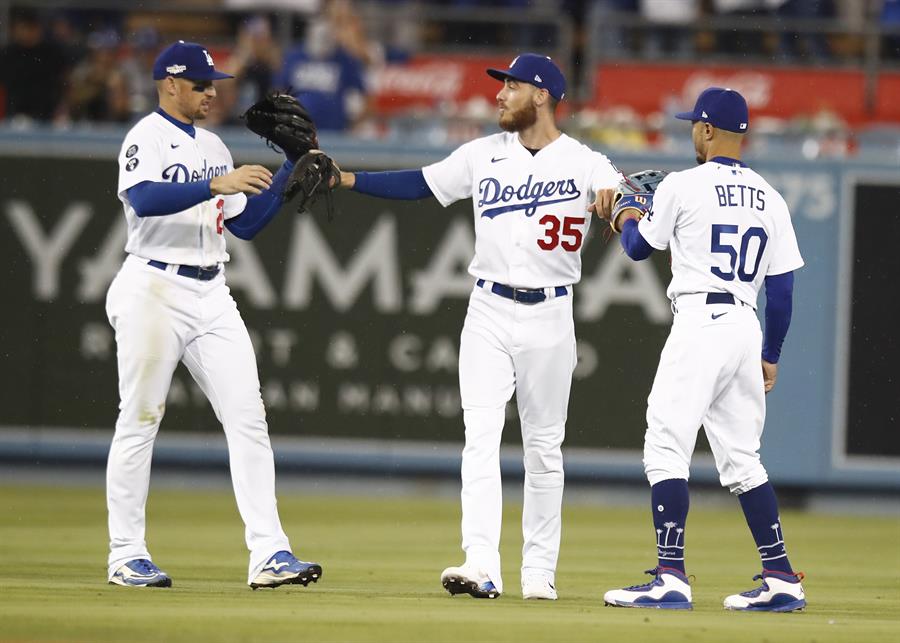 Dodgers triunfan, Álvarez decide y sorpresa en Atlanta marca jornada en postemporada Dodgers triunfan, Álvarez decide y sorpresa en Atlanta marca jornada en postemporada