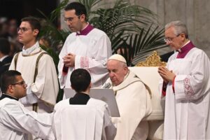 El Papa llama a evitar la "polarización" y los "venenos" en la Iglesia