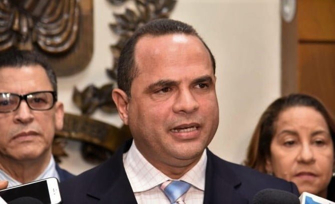 Fuerza Pueblo acusa al PRM de violar la Ley Electoral con actos que promueven la reelección