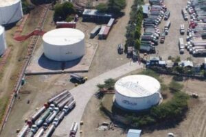Hombres armados atacan principal terminal petrolera en Haití