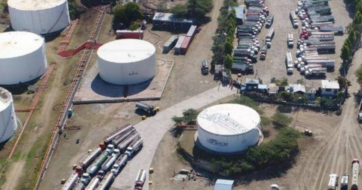 Hombres armados atacan principal terminal petrolera en Haití Hombres armados atacan principal terminal petrolera en Haití