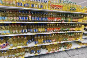 Ito Bisonó afirma que precio de aceites comestibles y artículos de construcción "van a la baja"