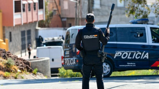 Matan a un hombre que mató a dos personas en un tiroteo en una carretera de España