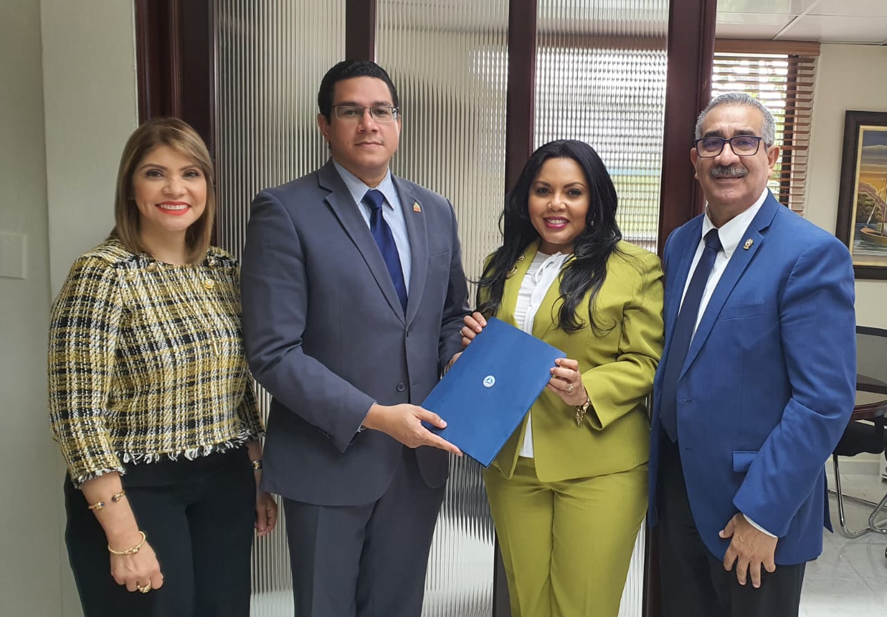 Parlacen impulsa proyecto de ley para promover la salud mental en RD Parlacen impulsa proyecto de ley para promover la salud mental en RD