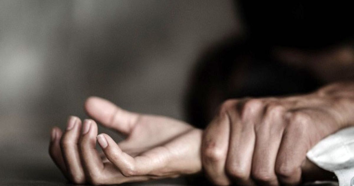 Policía arresta a hombre acusado de agredir sexualmente a su hijastra de 10 años
