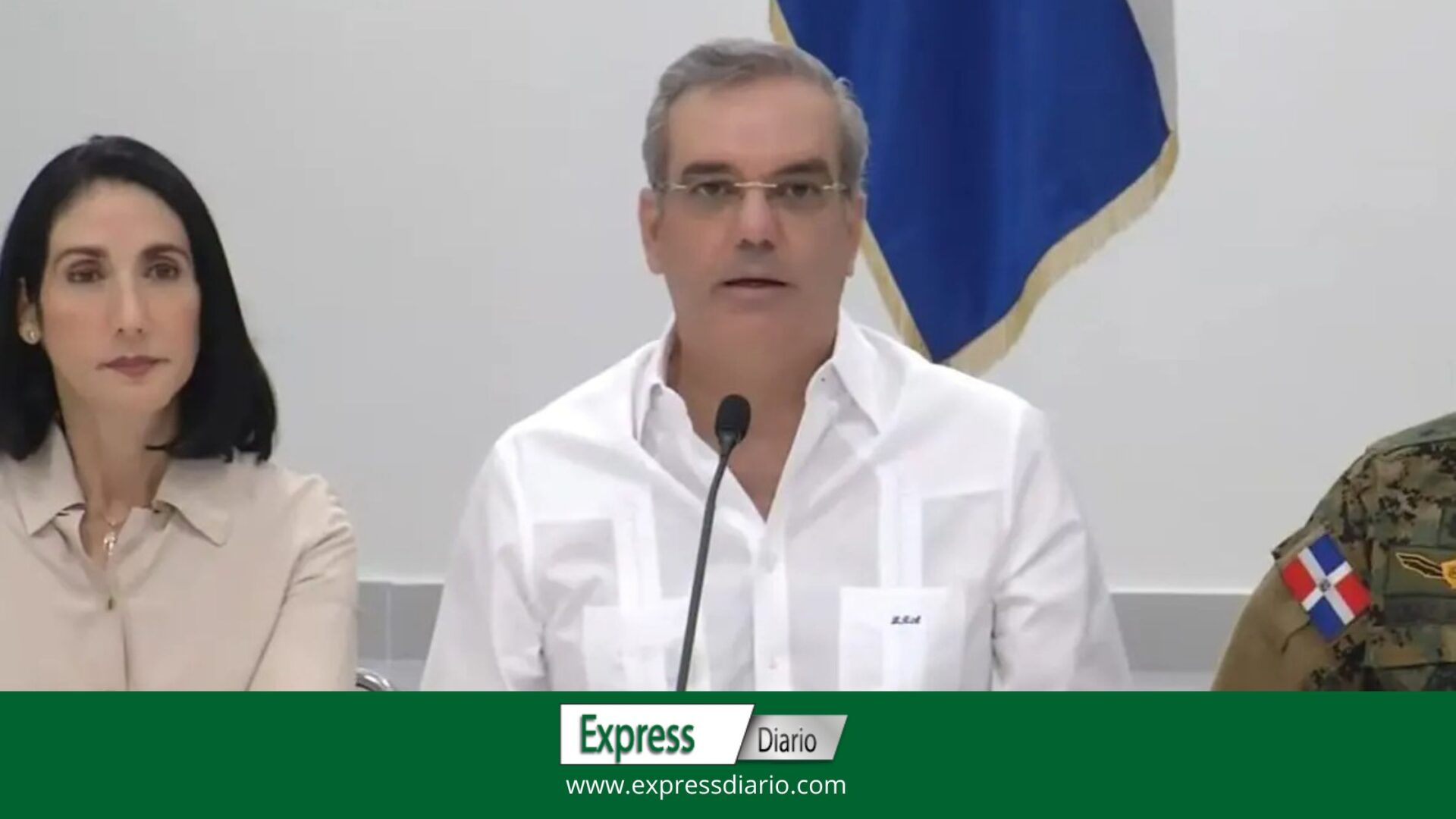 Presidente adquiere 6 helicópteros y 21 vehículos blindados y 4 antidisturbios para reforzar la frontera