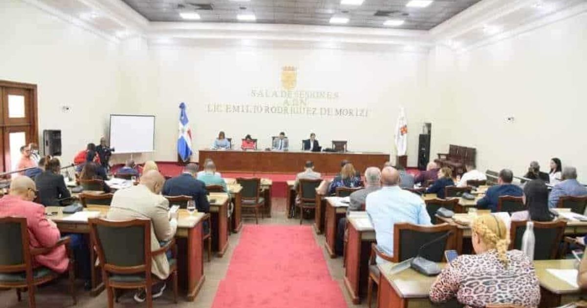 Regidores de la Fuerza del Pueblo se retiran del Concejo del Distrito Nacional Regidores de la Fuerza del Pueblo se retiran del Concejo del Distrito Nacional