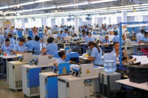 Zonas francas, industria y comercio explican más del 30% del crecimiento económico entre enero-agosto