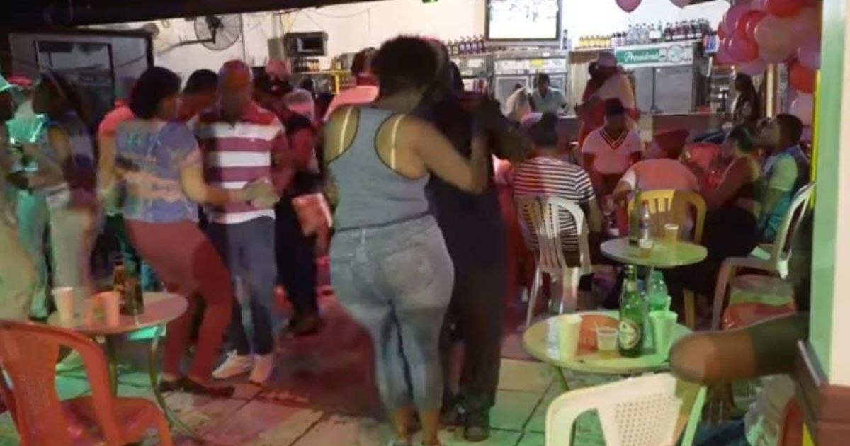 Piden reconsiderar restricción a venta de alcohol en SDN