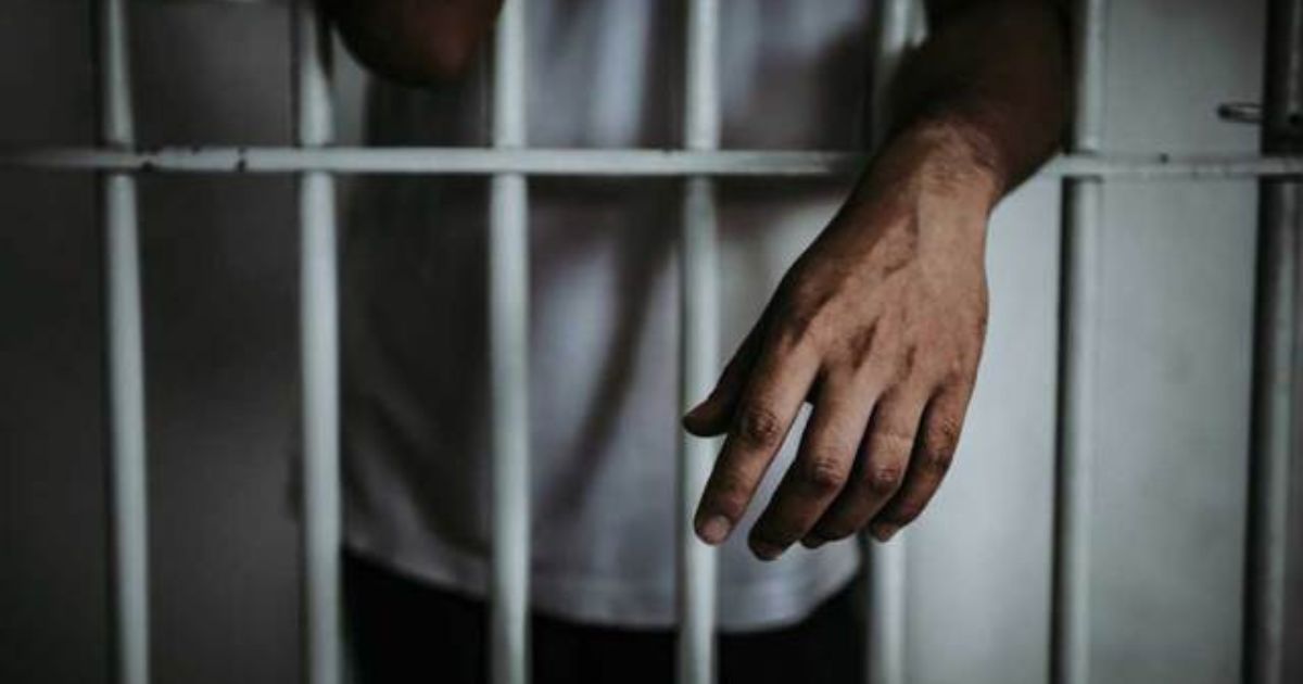 20 años de prisión para hombre que robó a punta de pistola