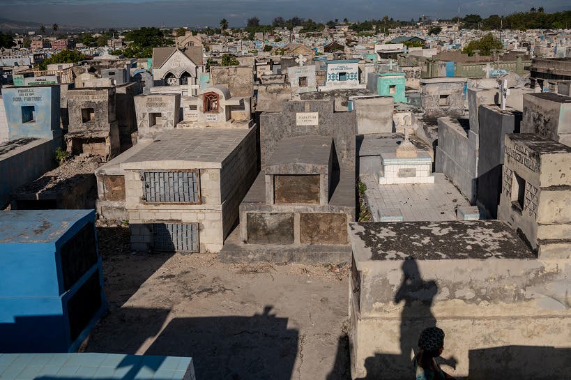 Cementerio de Puerto Príncipe, otra víctima de la crisis en Haití