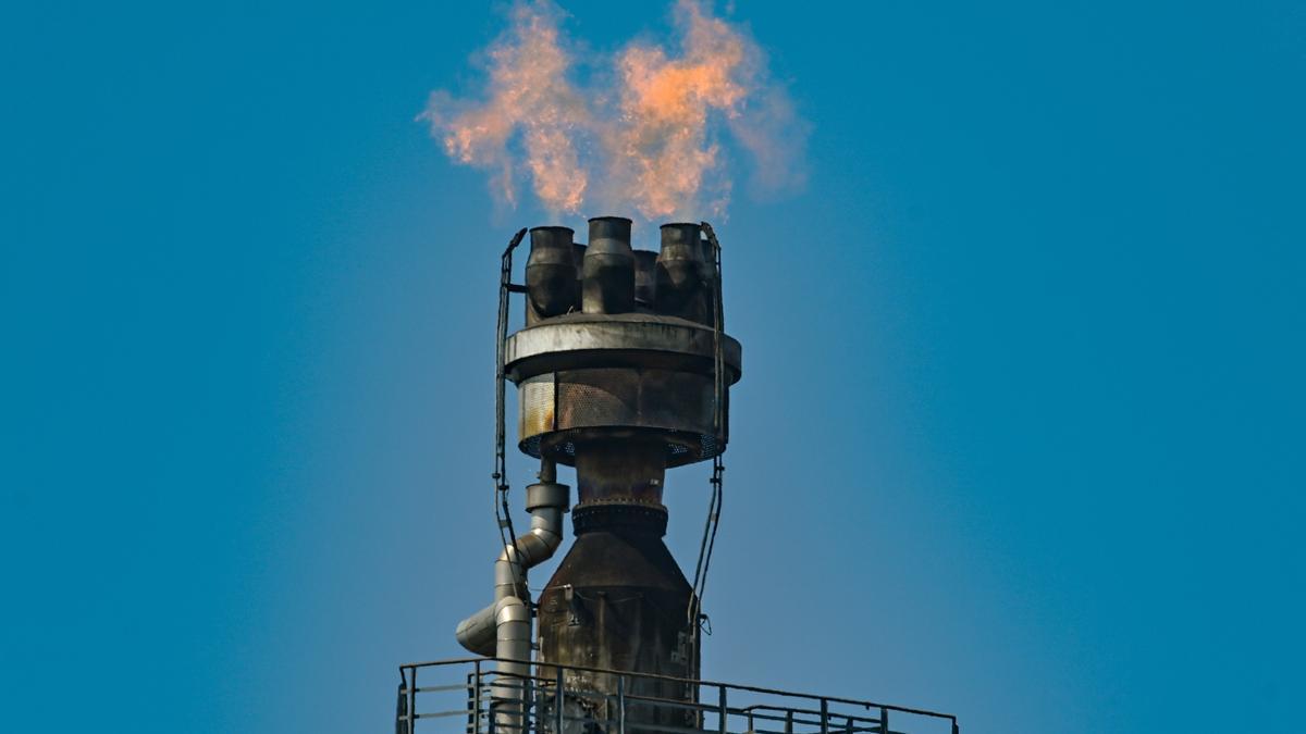 La UE acuerda un tope de 60 dólares por barril para el petróleo ruso La UE acuerda un tope de 60 dólares por barril para el petróleo ruso