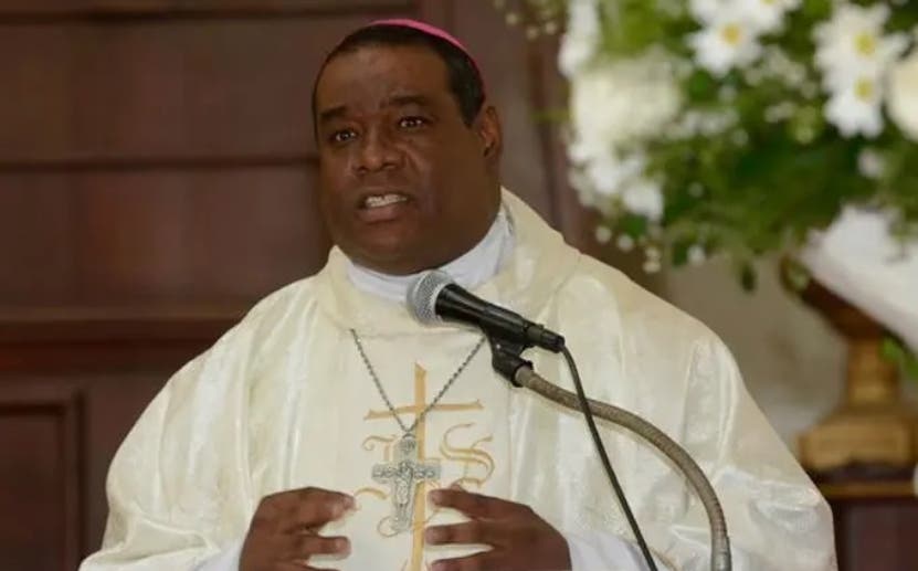 Monseñor Castro Marte sobre Benedicto XVI Monseñor Castro Marte sobre Benedicto XVI