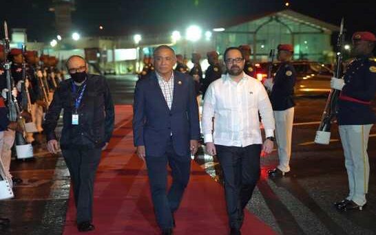 Un presidente y un primer ministro asisten a reunión del SICA