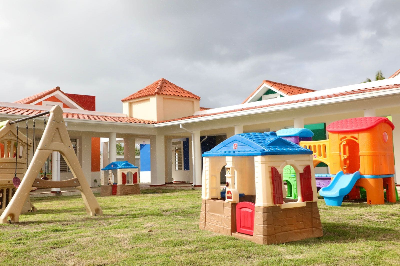 Abinader inaugura nuevo centro CAIPI en Sabana Perdida Abinader inaugura nuevo centro CAIPI en Sabana Perdida