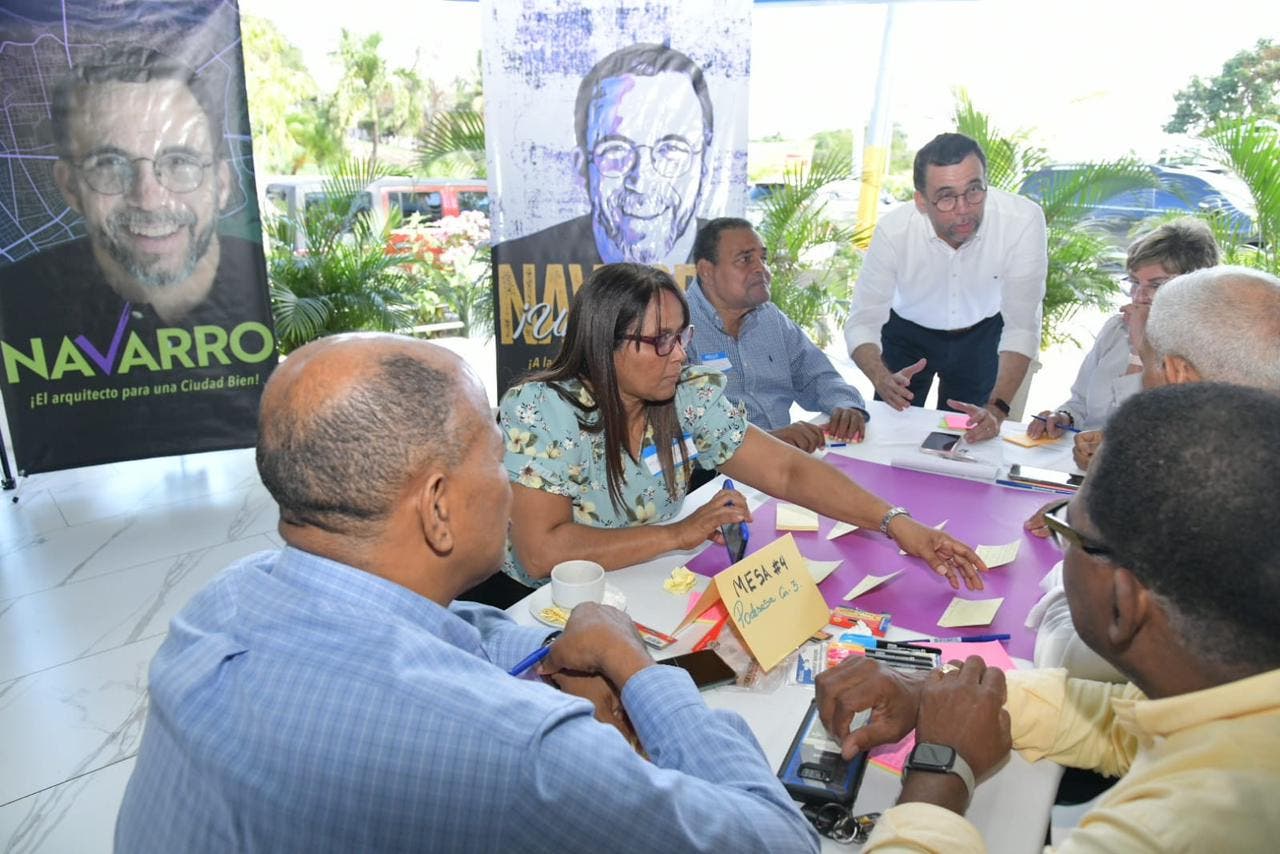 Andrés Navarro se reúne con la dirigencia del PLD y elabora un plan de trabajo Andrés Navarro se reúne con la dirigencia del PLD y elabora un plan de trabajo