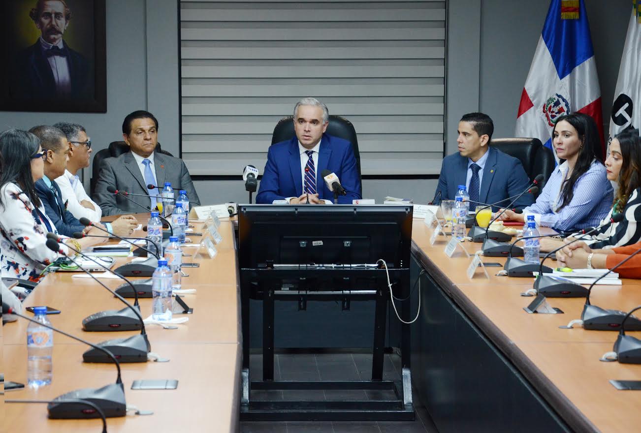 Colegio Dominicano de Cirujanos rechaza resolución de CNSS Colegio Dominicano de Cirujanos rechaza resolución de CNSS