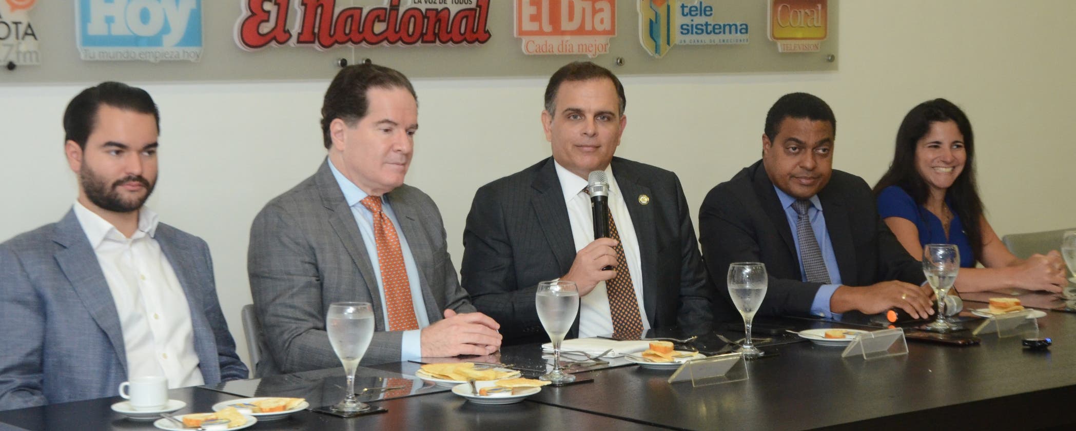 Covid y subsidios le cuestan al Gobierno RD0 mil millones Covid y subsidios le cuestan al Gobierno RD0 mil millones