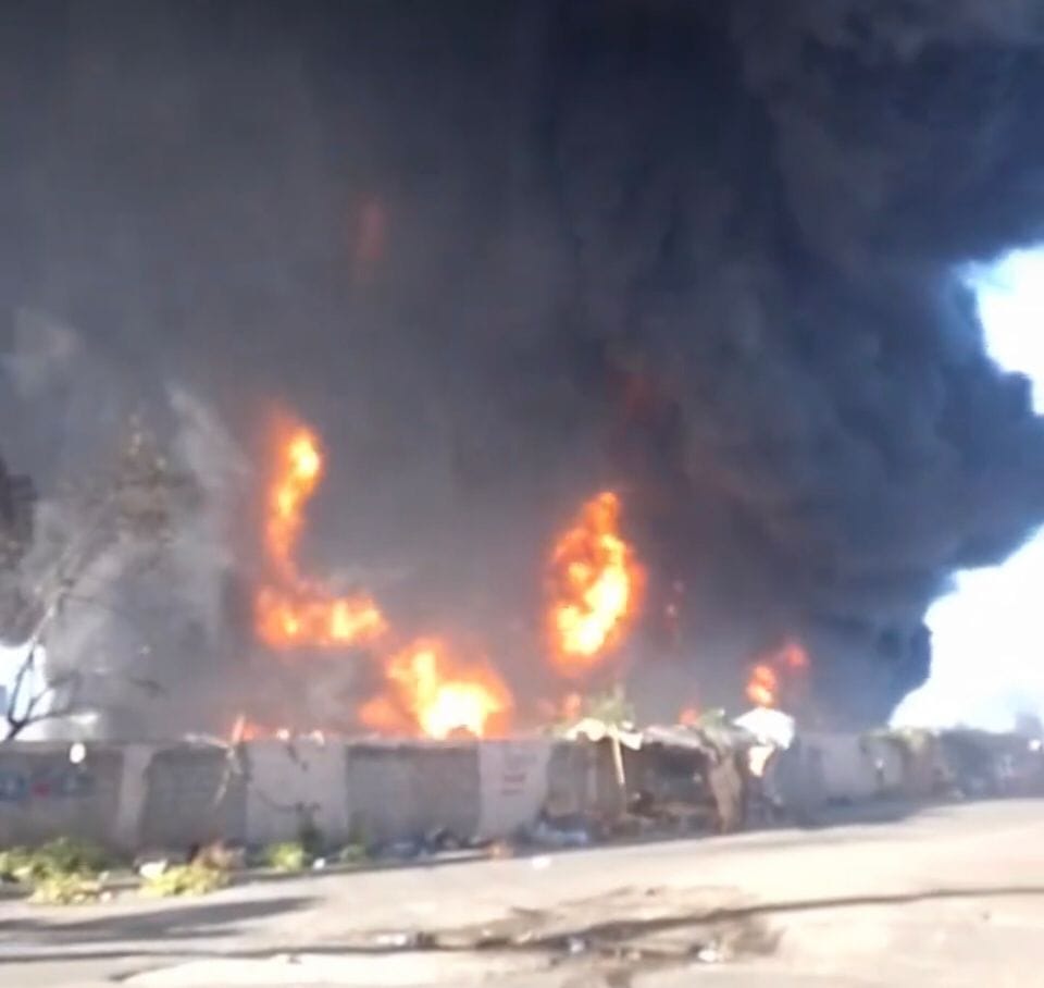 Incendio provocado por un individuo con problemas mentales en El Almirante termina en extracción ilegal de metales