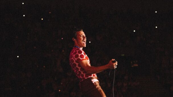 Harry Styles se rompe los pantalones en medio de un concierto: "Siento que tengo que disculparme, este es un show familiar"