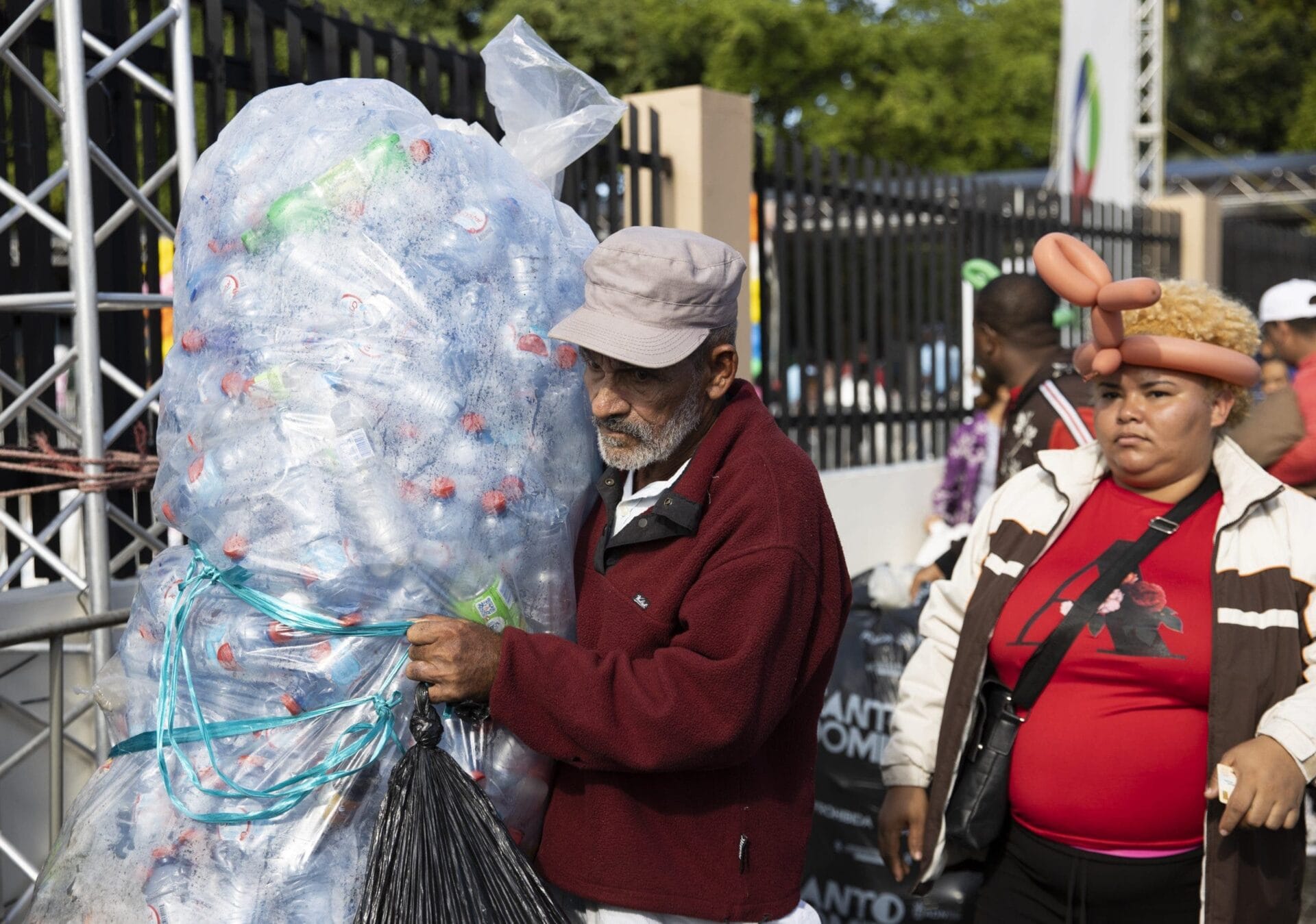 Recolectan 2,2 millones de botellas plásticas en Santo Domingo Recolectan 2,2 millones de botellas plásticas en Santo Domingo