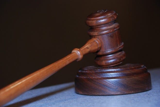 Tribunal condena a 10 años de prisión a hombre que agredió a su madre