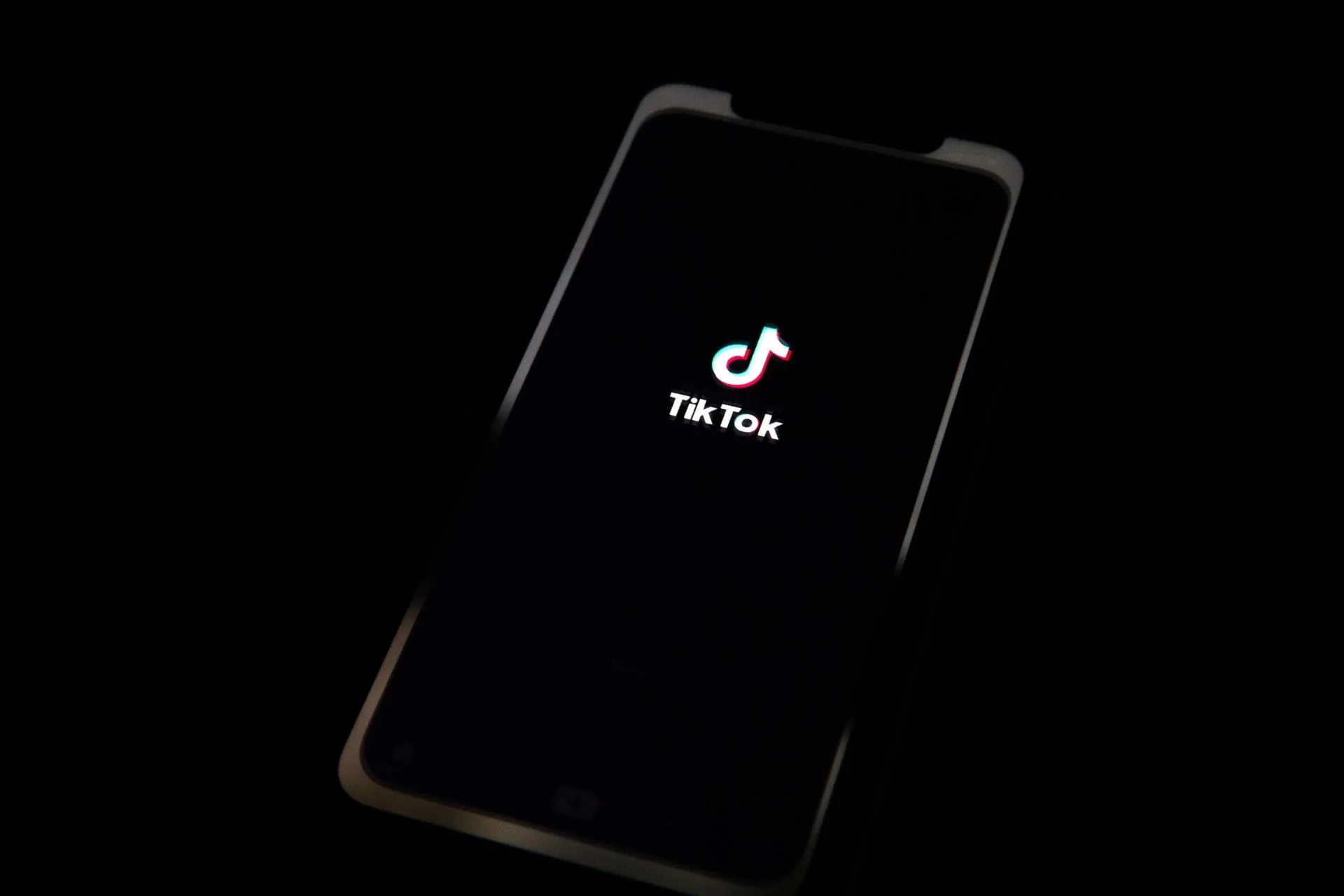 Una universidad de Florida sugiere a sus estudiantes que dejen de usar TikTok