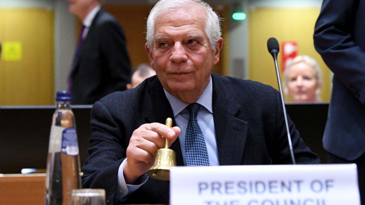 Borrell urge a los Veintisiete a utilizar su reservas de armas para ayudar a Ucrania