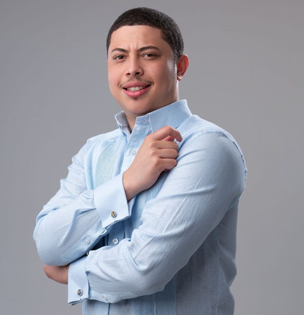 Julio, con tan solo 24 años, sería el regidor más joven en la historia de Santo Domingo Norte en el próximo período 1 WhatsApp Image 2023 02 17 at 8.46.46 AM