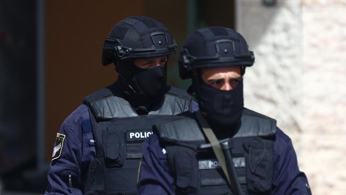 Al menos dos muertos en un ataque a un centro ismaelí en Lisboa Al menos dos muertos en un ataque a un centro ismaelí en Lisboa