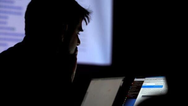Ansiedad, estrés y hartazgo: el impacto mental que golpea a los profesionales de la ciberseguridad