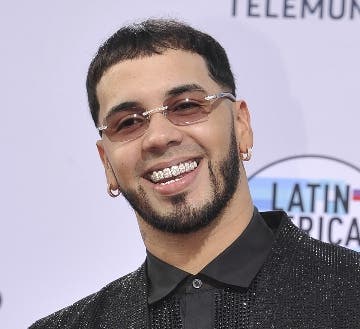 Anuel celebra que su tema en respuesta a Karol G sea el segundo mundial Anuel celebra que su tema en respuesta a Karol G sea el segundo mundial