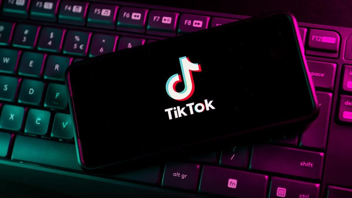 Francia prohíbe el uso de TikTok entre sus funcionarios Francia prohíbe el uso de TikTok entre sus funcionarios