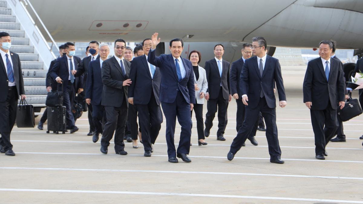 Histórico viaje de un expresidente taiwanés a China para fomentar la paz Histórico viaje de un expresidente taiwanés a China para fomentar la paz