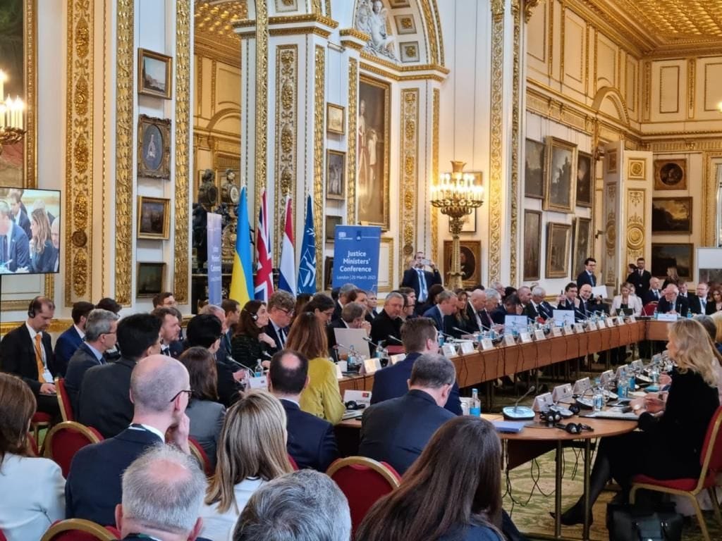Llop destaca el compromiso de España con la Corte Penal Internacional para investigar los crímenes en Ucrania
