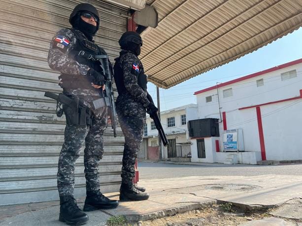 Paro laboral en Navarrete; Exigen finalización de obras y libertad del líder Paro laboral en Navarrete; Exigen finalización de obras y libertad del líder