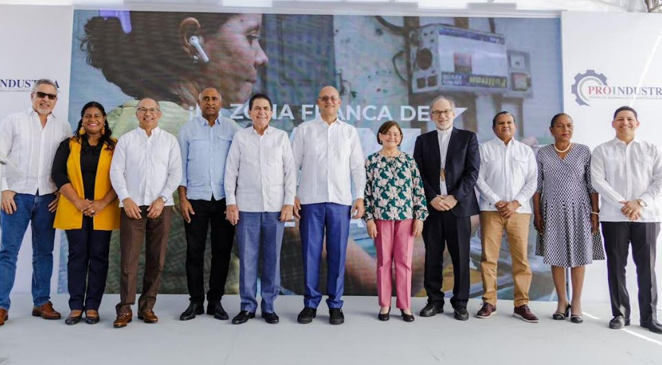 Rehabilitación zona franca de Baní genera dos mil empleos directos Rehabilitación zona franca de Baní genera dos mil empleos directos