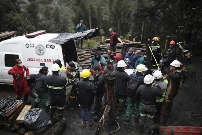 Sube a 21 el número de muertos por accidente minero en Colombia Sube a 21 el número de muertos por accidente minero en Colombia