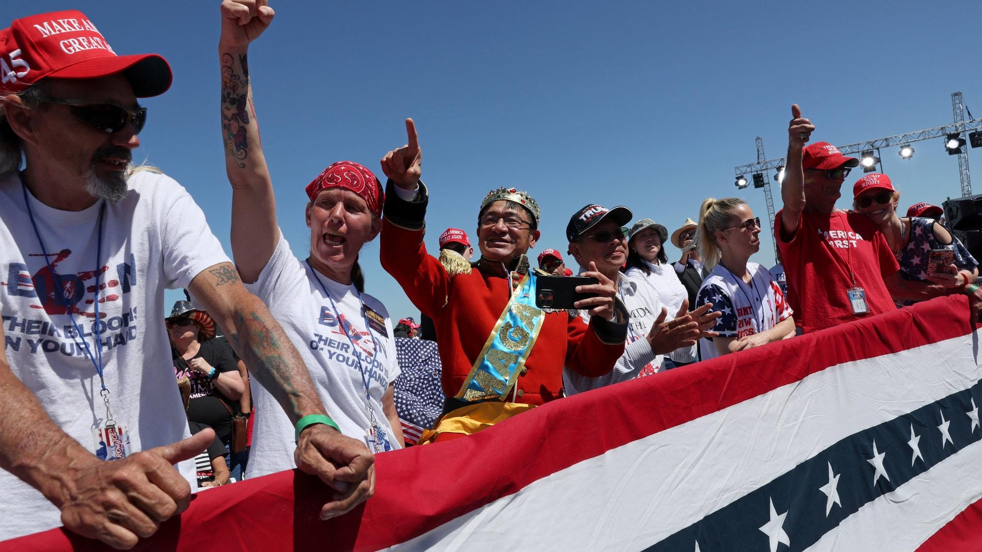 Trump arranca campaña en Waco, antiguo bastión de una secta armada en EEUU Trump arranca campaña en Waco, antiguo bastión de una secta armada en EEUU